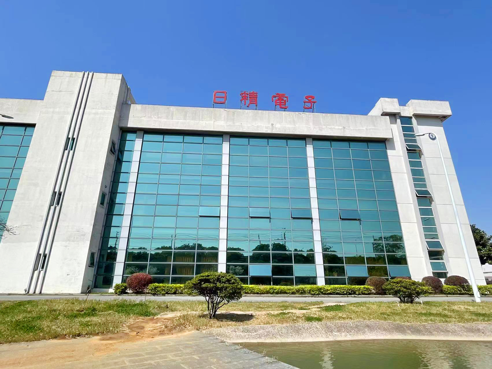 1711949282140791.jpg bcb3406d0bc37baf341a94d61697aa5.jpg