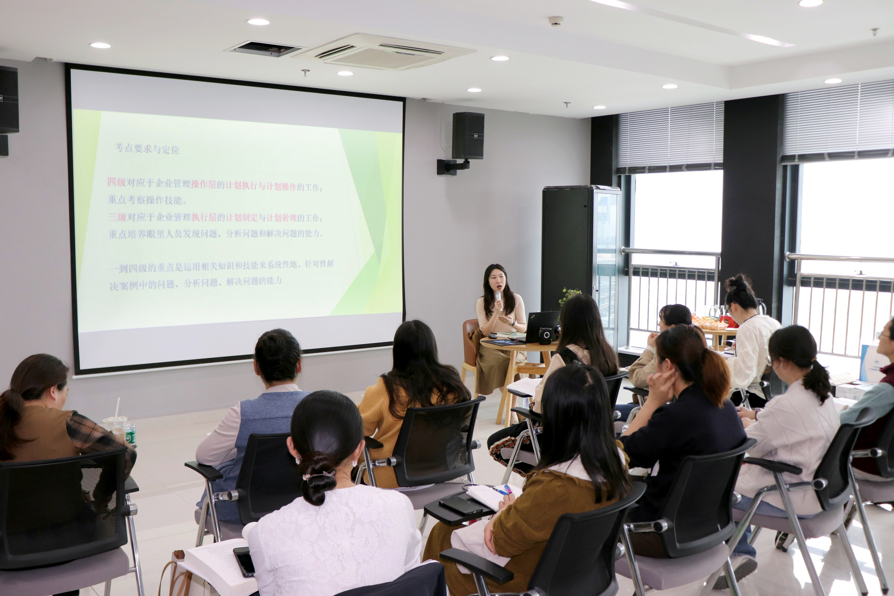 1714358201100645.jpg 4ecb0c01d62fa7011e6a7f3dc1e070b.jpg